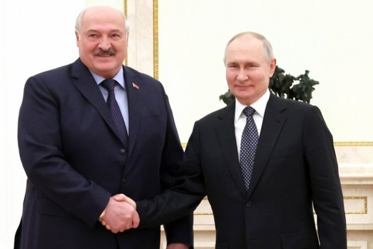 Putin ve Lukaşenko, Moskova'da bir araya geldi