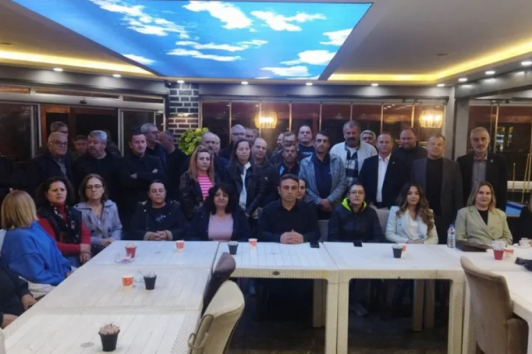 Edirne'de İYİ Parti'den 100 istifa