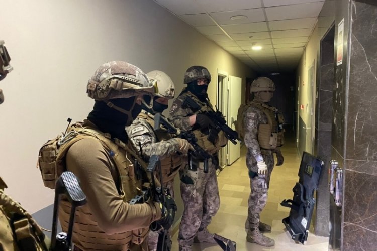 İstanbul merkezli 18 ilde siber dolandırıcılık operasyonu!