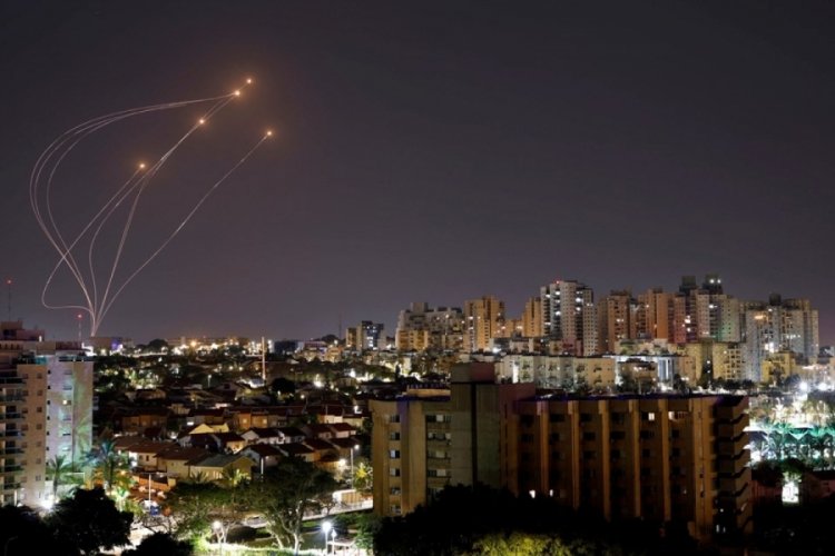İsrail, Gazze'nin ardından L&uuml;bnan'a saldırı başlattı