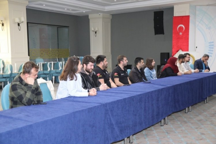 BTÜ Rektörü Çağlar, TEKNOFEST takımlarıyla bir araya geldi 
