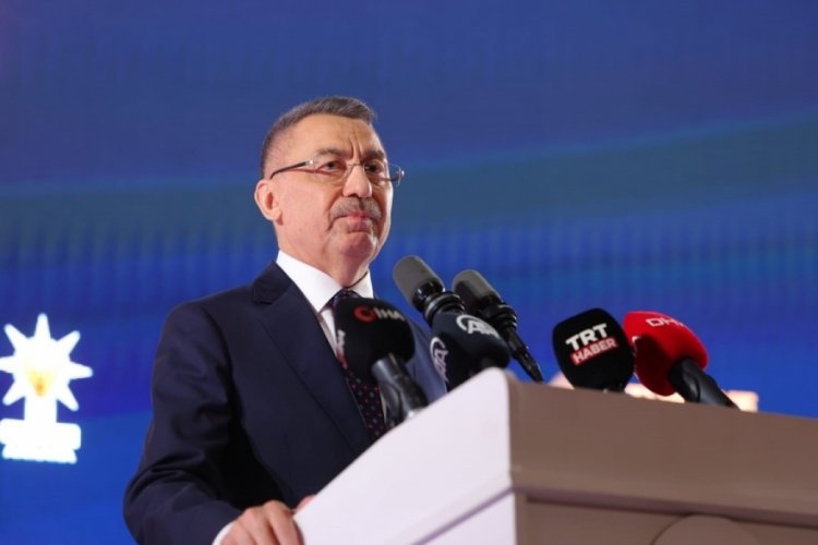 Oktay: K&uuml;rs&uuml;lerini FET&Ouml;'ye, PKK'ya kiralayıp &ouml;rg&uuml;tlerin s&ouml;zc&uuml;l&uuml;ğ&uuml;n&uuml; yaptılar