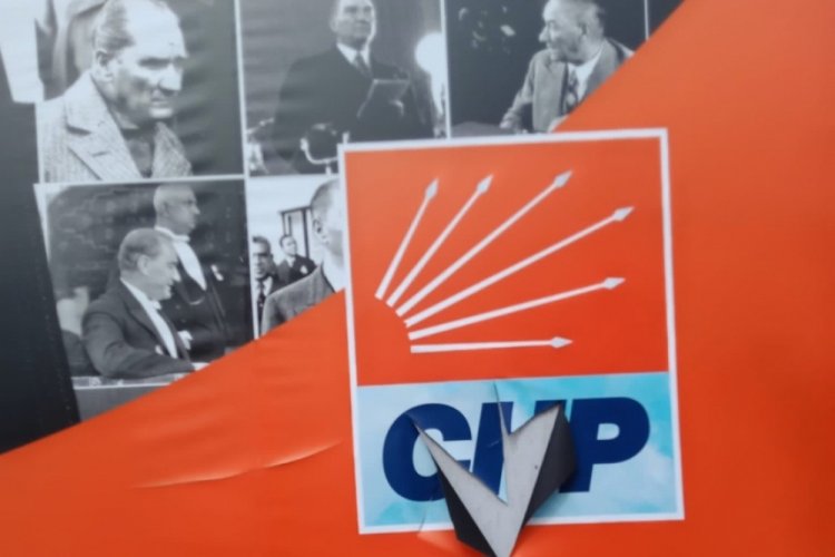 CHP Bursa Nil&uuml;fer il&ccedil;e binasına saldırı!