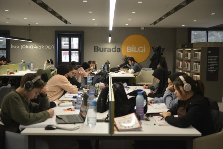 Bursa, uyumayan k&uuml;t&uuml;phanelerin şehri oldu
