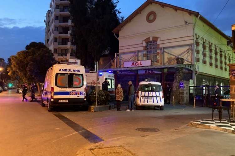 Kalbinden bı&ccedil;aklanan gen&ccedil; hastaneye kaldırıldı
