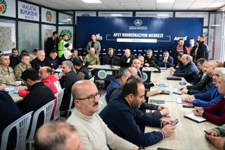 Bakan S&uuml;leyman Soylu, Malatya'da değerlendirme toplantısına katıldı