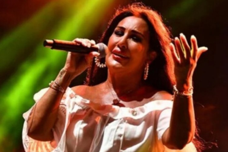 &Uuml;nl&uuml; şarkıcı N&uuml;khet Duru'dan nostaljik paylaşım
