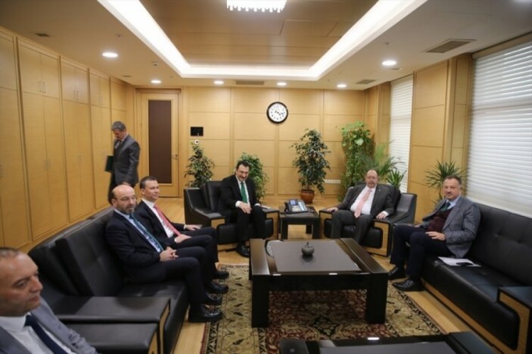 AK Parti'nin aday listesinde 104 vekil yeniden yazıldı