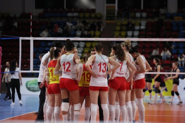 G&ouml;ztepe Voleybol'un Sultanlar Ligi hayali gelecek sezona kaldı