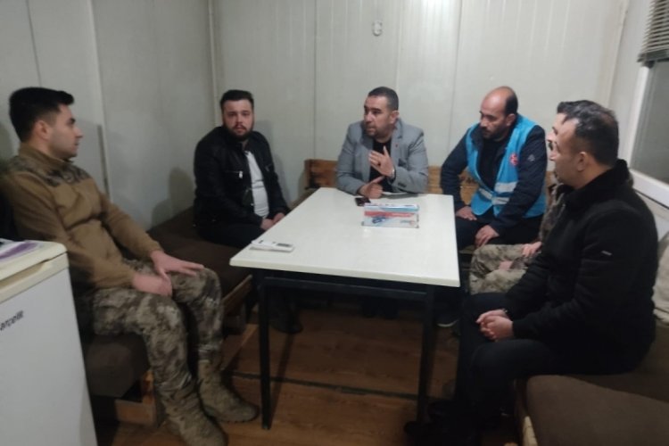 MHP Nil&uuml;fer İl&ccedil;e Teşkilatı'ndan sahur ziyareti