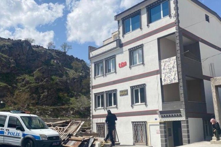 Kayseri'de iki &ccedil;ocuk annesi &ouml;l&uuml; bulundu