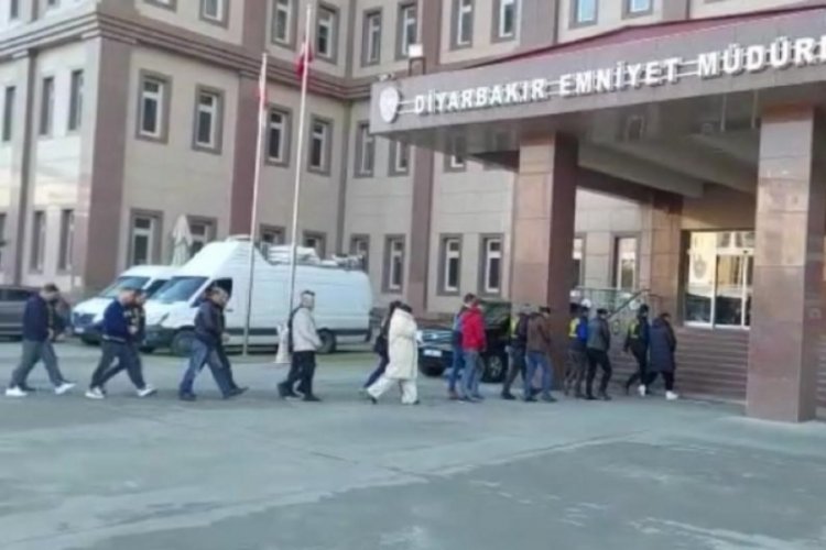Diyarbakır'da "Togg'a kredi" ilanı ile 158 milyon liralık vurgun yapan &ccedil;eteye operasyon