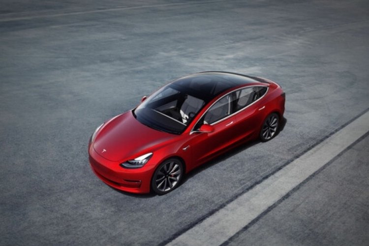 Tesla bazı araçlarını geri çağırıyor