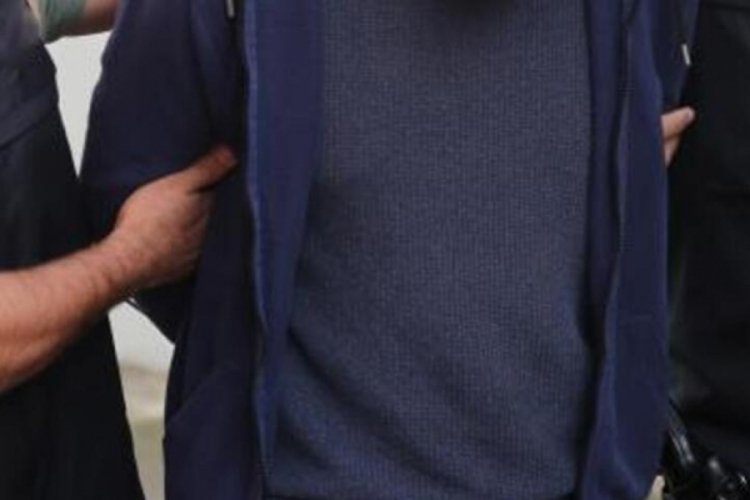 Manisa ve İzmir'de d&uuml;zenlenen operasyonda 38 g&ouml;zaltı
