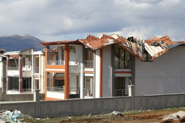 Malatya'da depremin vurduğu milyonluk 65 villa kullanılmaz hale geldi
