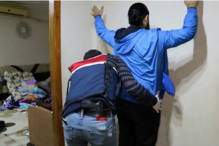 Mersin'de DEAŞ operasyonu: 4 g&ouml;zaltı
