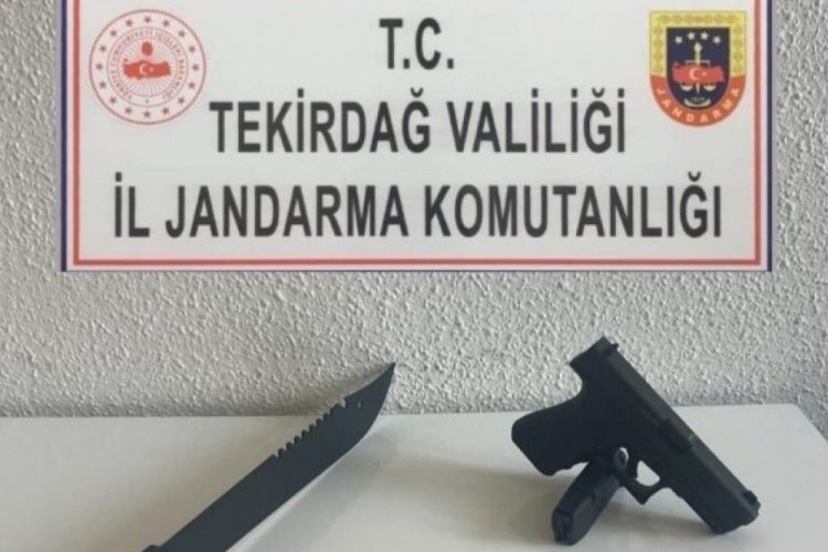 Tekirdağ'da pala ve silahlar ele ge&ccedil;irildi