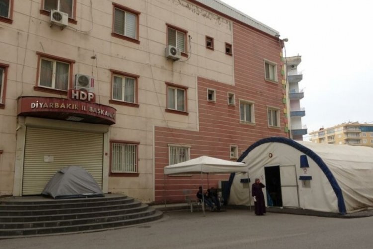 Diyarbakır anneleri evlat n&ouml;betinin bin 317'nci g&uuml;n&uuml;nde "Hakkımı helal etmiyorum"