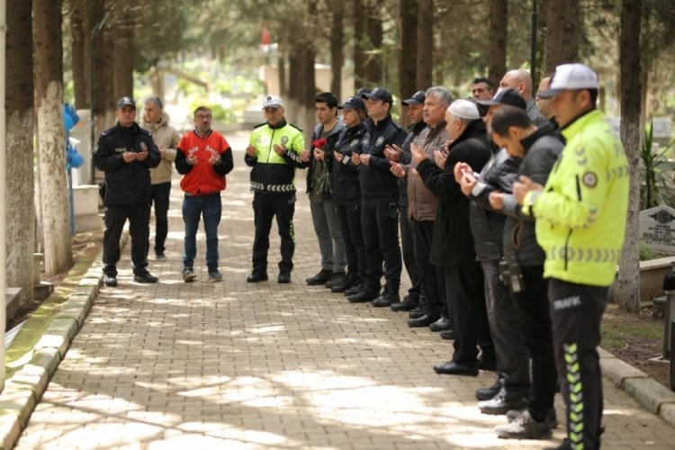 Bursa Orhangazi'de polis haftasında şehitlerimiz unutulmadı