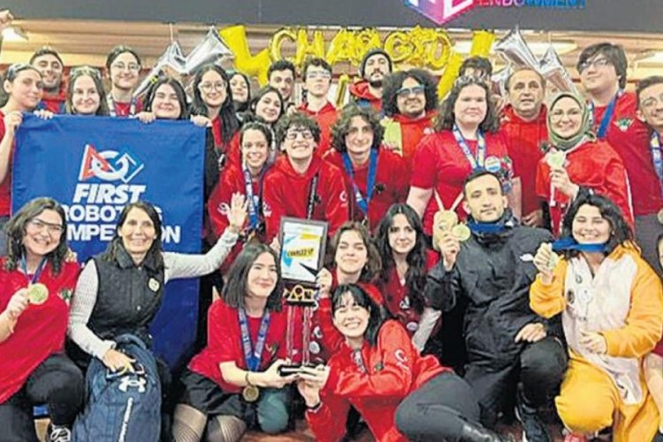 Sainte Pulcherie Fransız Lisesi robotik takımı ABD'de T&uuml;rkiye'yi temsil edecek