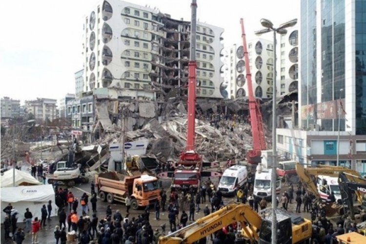 Galeria Sitesi'nin m&uuml;teahhidi  Ankara'da yakalandı