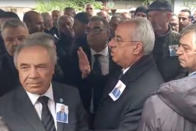 Bursa'da Murat Özbilge'nin cenazesinde DSP lideri Aksakal'a tepki