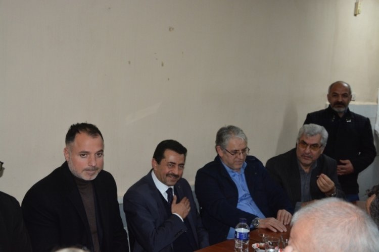 Bursa'da MHP saha &ccedil;alışmalarını s&uuml;rd&uuml;r&uuml;yor