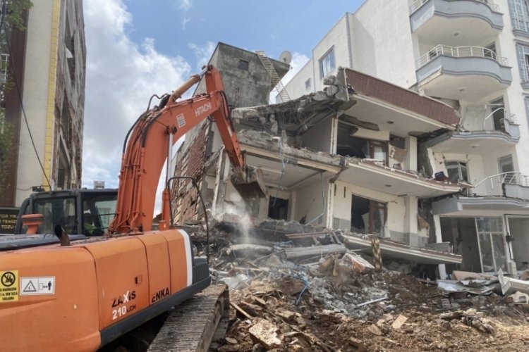 Adıyaman'da enkazın y&uuml;zde 82'si kaldırıldı