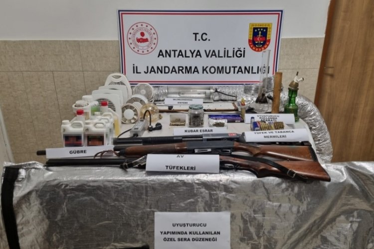 Antalya uyuşturucu operasyonunda 27 gram kubar esrar ele ge&ccedil;irildi