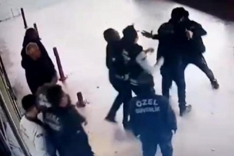 İzmir'de hasta yakınları hastane polisi ve g&uuml;venlik g&ouml;revlilerine saldırdı