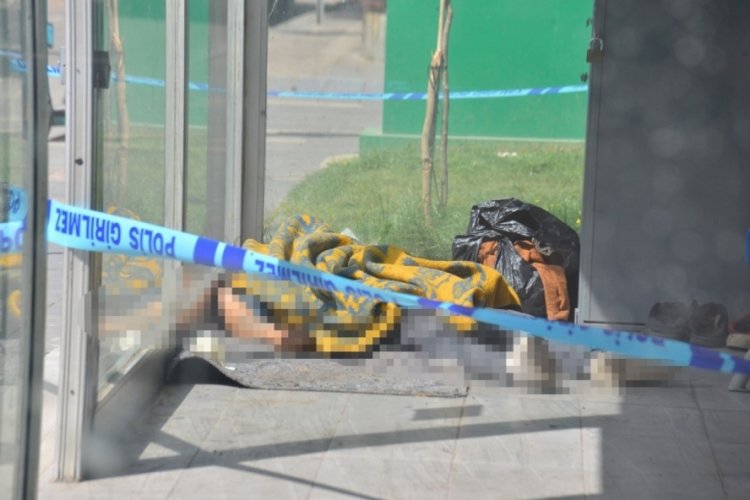 Adana'da sigara i&ccedil;tiği i&ccedil;in &ouml;ld&uuml;r&uuml;ld&uuml;