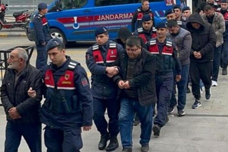 Manisa ve İzmir'de su&ccedil; &ouml;rg&uuml;t&uuml; operasyonu: 25 tutuklama