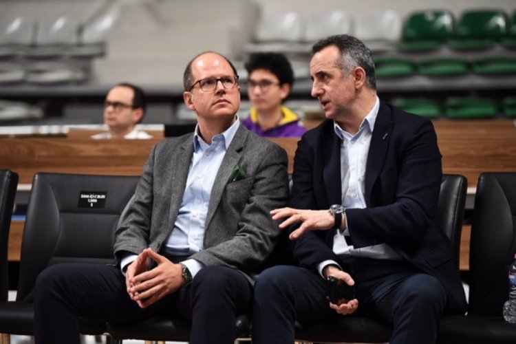 FIBA Genel Sekreteri Andreas Zagklis'ten Bursa'ya &ouml;vg&uuml;