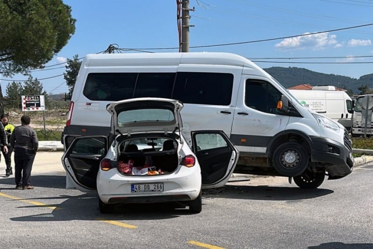 Muğla Ula kavşağında garip kaza