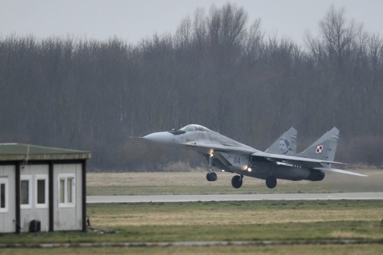 Almanya, Polonya'ya MiG-29 savaş u&ccedil;aklarının Ukrayna'ya ihracına onay verdi