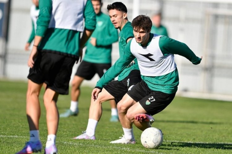 Bursaspor, D&uuml;zcespor ma&ccedil;ı hazırlıklarını tamamladı