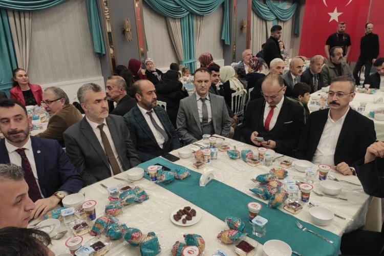 Bursa'da MHP Yıldırım İlçe Teşkilatı'ndan iftar yemeği&nbsp;