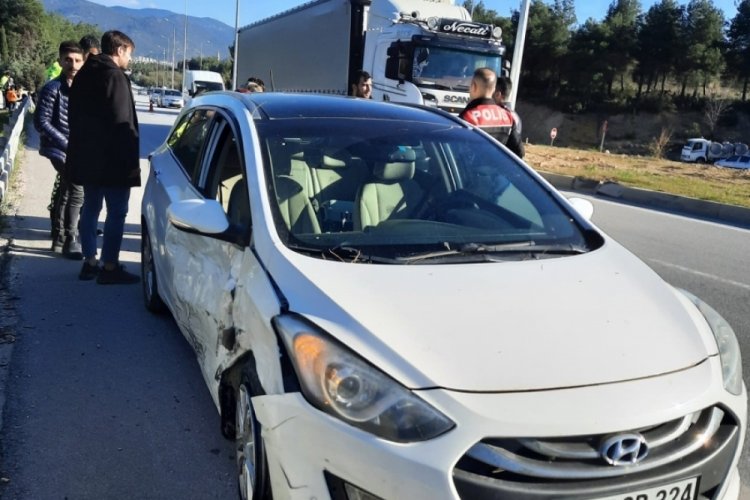 Burdur'da trafik kazası: 13 yaralı