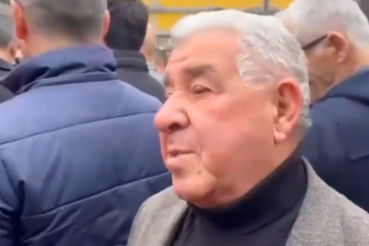 Trabzon'da TOGG'u g&ouml;ren vatandaşın şaşkınlığı g&uuml;ndem oldu