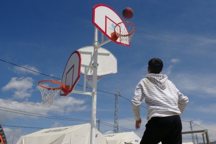 Evini ve arkadaşlarını kaybeden gen&ccedil; sporcu hayali i&ccedil;in m&uuml;cadelesini s&uuml;rd&uuml;r&uuml;yor