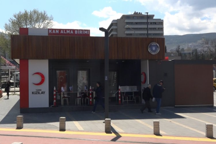 Kızılay'da kan stokları azaldı, Bursalılar Kızılay'a kan veriyor mu?