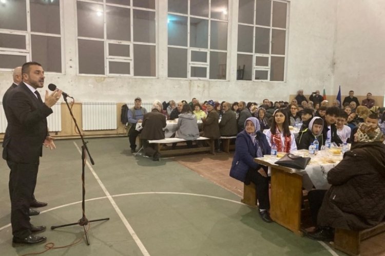 Bursa Kestel Beldiyesi, Bulgaristan'da 3 bin kişilik kardeşlik iftarı d&uuml;zenledi