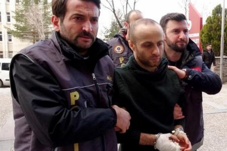 Erzurum'da Anne katili: Gizemli bir i&ccedil; ses anne ve babamı &ouml;ld&uuml;rmemi s&ouml;yledi