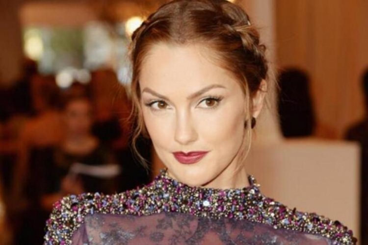 Minka Kelly &ccedil;ocukluk travmasını anlattı