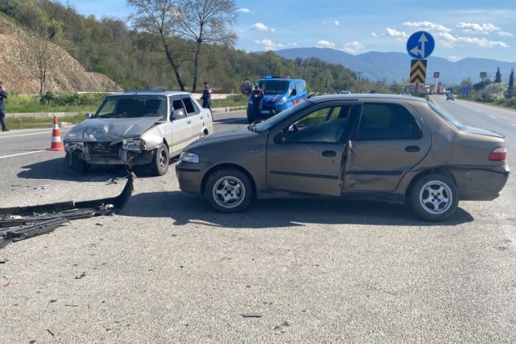 Zonguldak'ta trafik kazası: &Ccedil;ok sayıda yaralı var