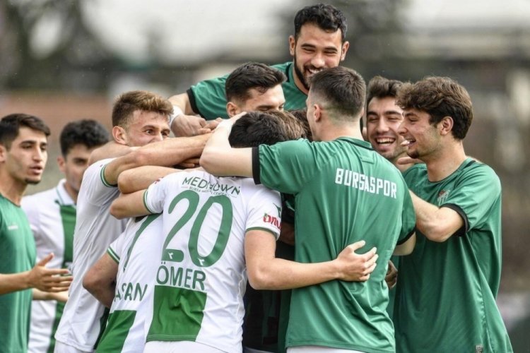 Bursaspor deplasmandan 1 puanla d&ouml;n&uuml;yor