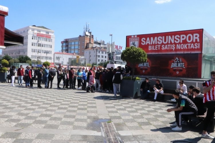 Samsunspor taraftarı Ke&ccedil;i&ouml;reng&uuml;c&uuml; ma&ccedil;ının biletlerini 3 saatte t&uuml;ketti