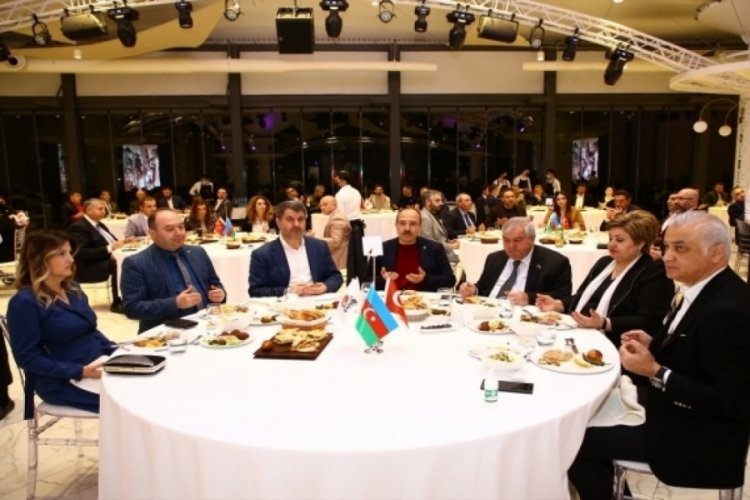 Azerbaycanlı ve T&uuml;rk iş adamları T&Uuml;İB iftarında bir araya geldi