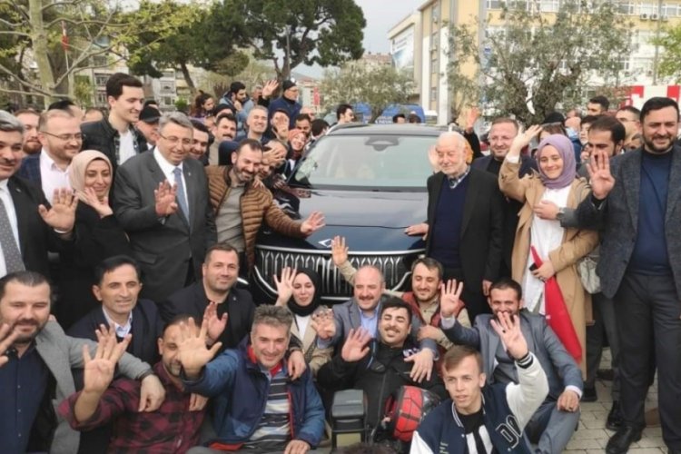 Bakan Varank, Gemlik'te coşkuyla karşılandı