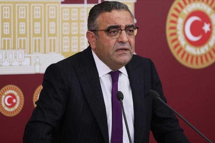 CHP'li Sezgin Tanrıkulu 14 Mayısı işaret etti